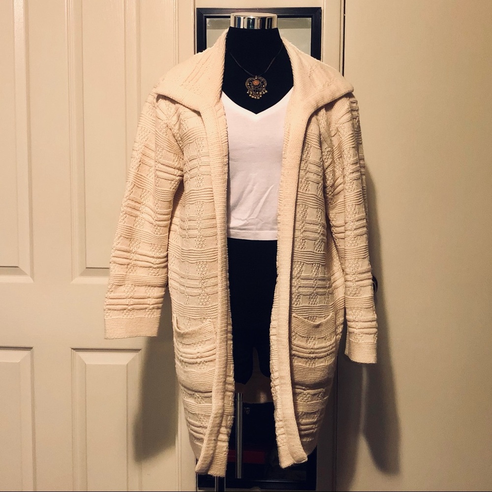 FINAL PRICE Vintage Beige Cardigan Milrank